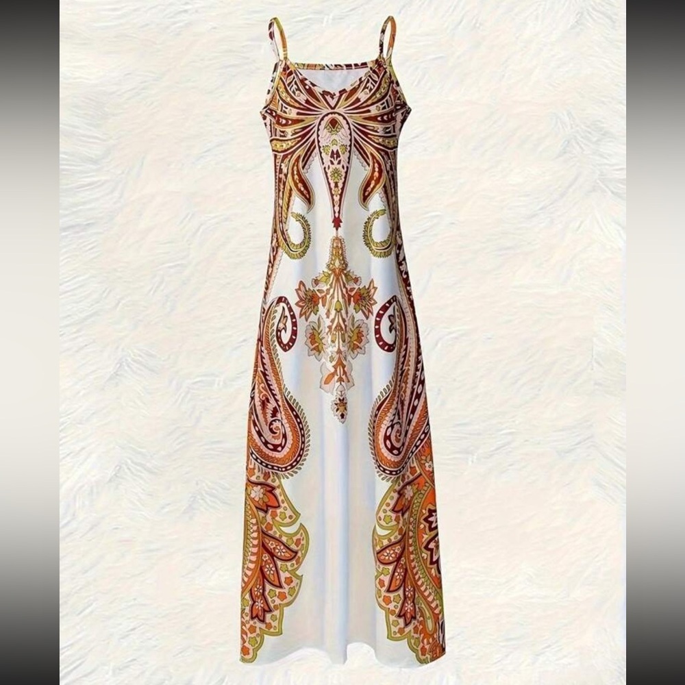Spring Boho • Elegant Paisley Maxi Dress - Picture 3 of 6